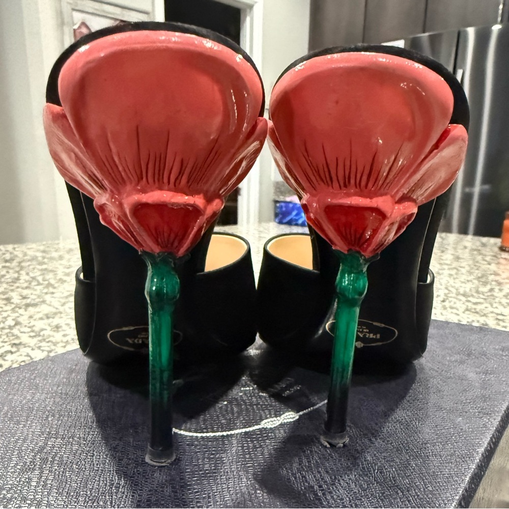 Prada Nero Raso Chic Women's Footwear
